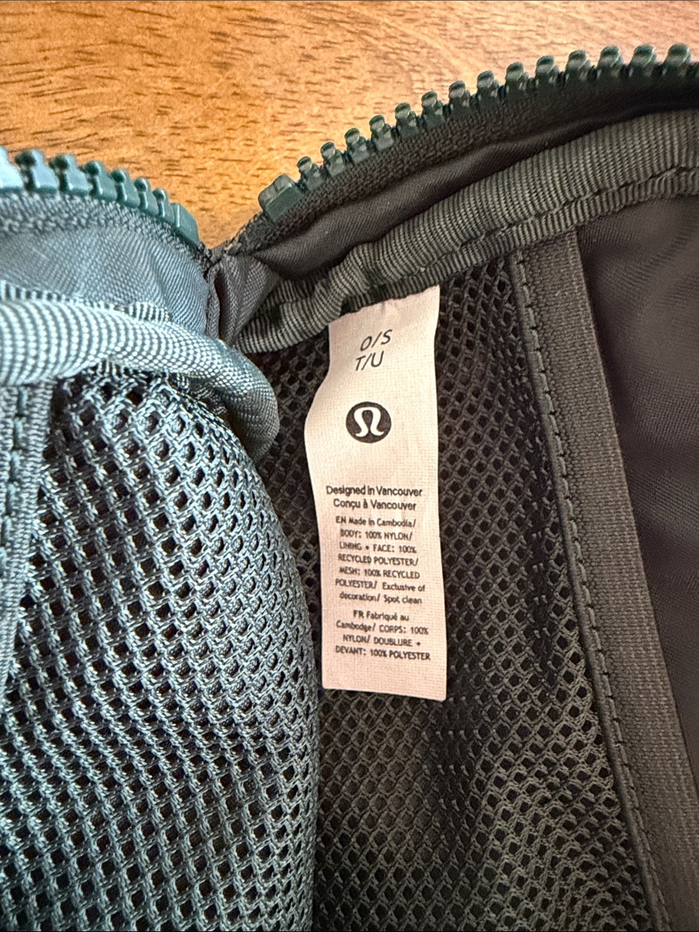 Lululemon belt bag (unisex) (forest green) - Picture 2 of 3